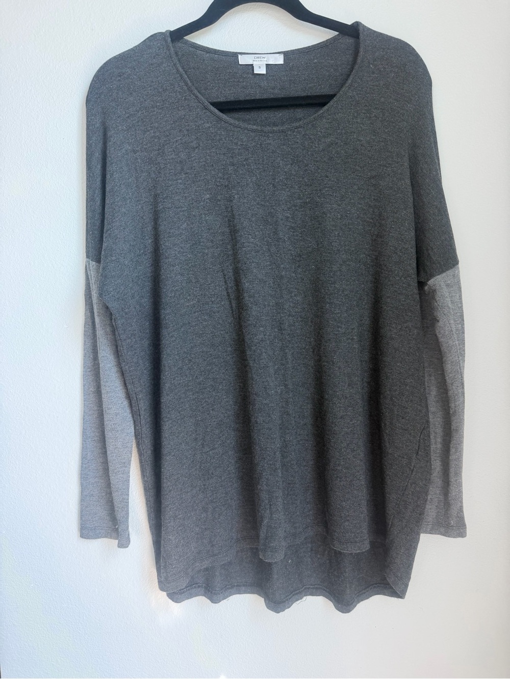 DREW Women's Two-Tone Gray Long Sleeve Sweater